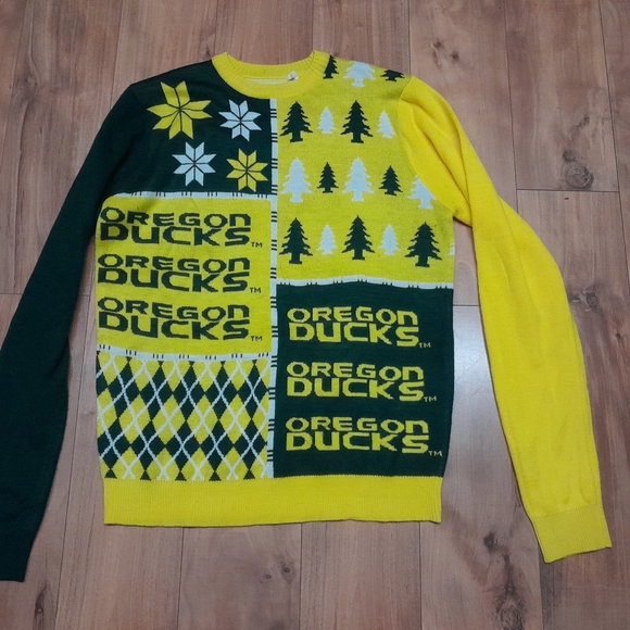 Oregon Ducks Sweater Men's Large Ugly Christmas College Football Argyle - Picture 1 of 3